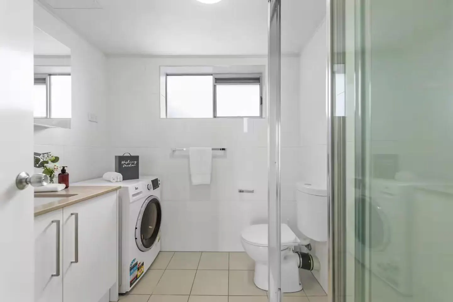 Stylish 2Brm Apt Close To Gabba With Parking & Wifi Brisbane 0*,